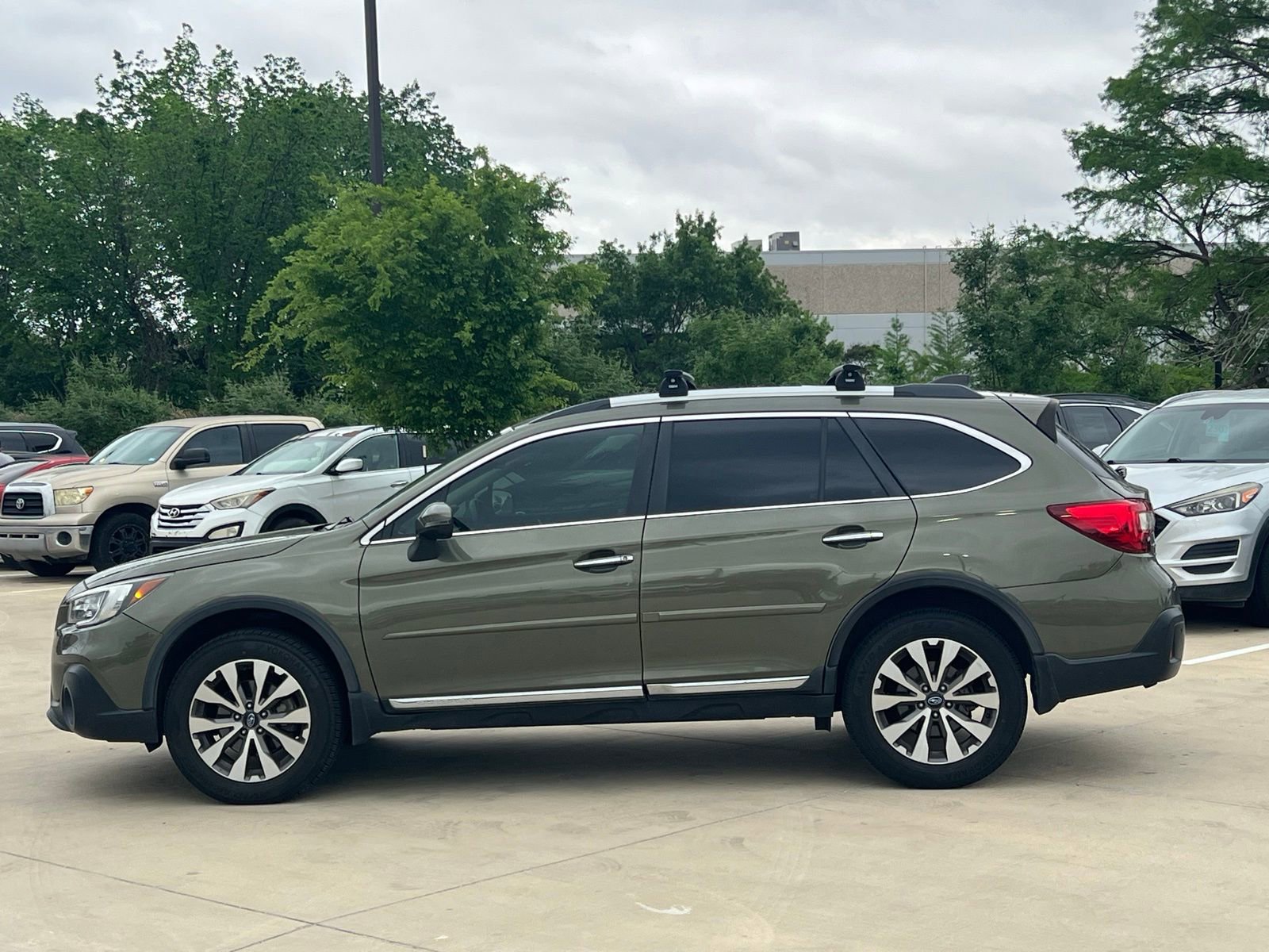 Used 2018 Subaru Outback 3.6R Touring w/ Protection Package #1 image 6