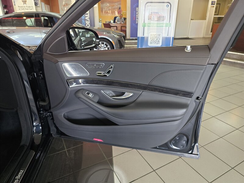 Used 2020 Mercedes-Benz S 560 4MATIC Sedan image 13