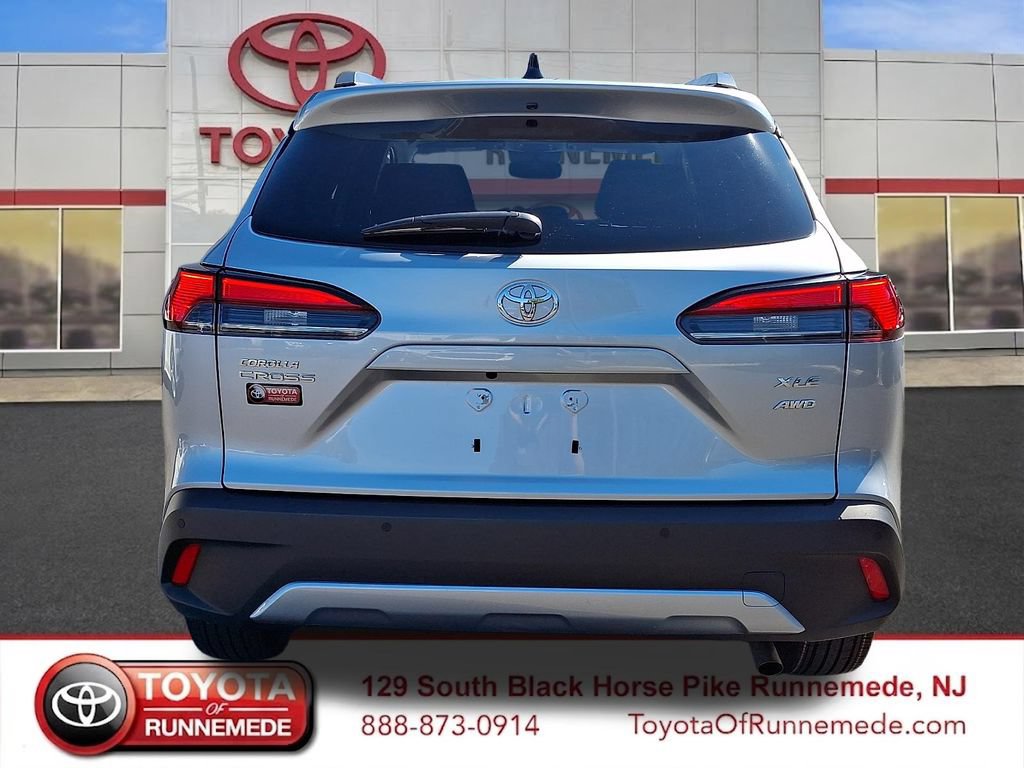 Certified 2025 Toyota Corolla Cross XLE AWD/4WD image 5
