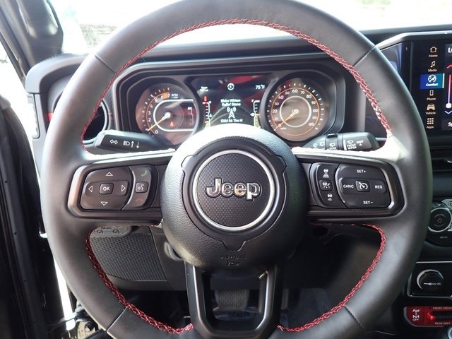Certified 2024 Jeep Wrangler Unlimited Rubicon w/ Convenience Group image 21