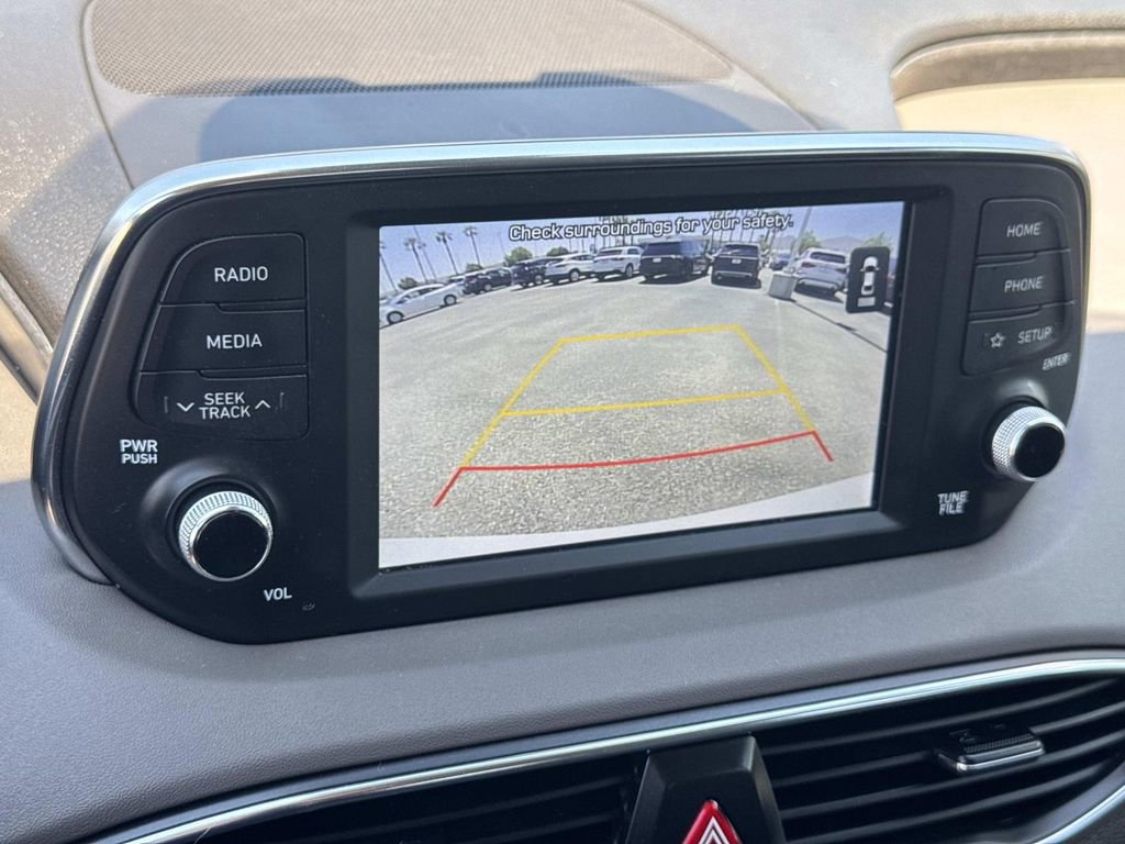 Used 2019 Hyundai Santa Fe SE image 16