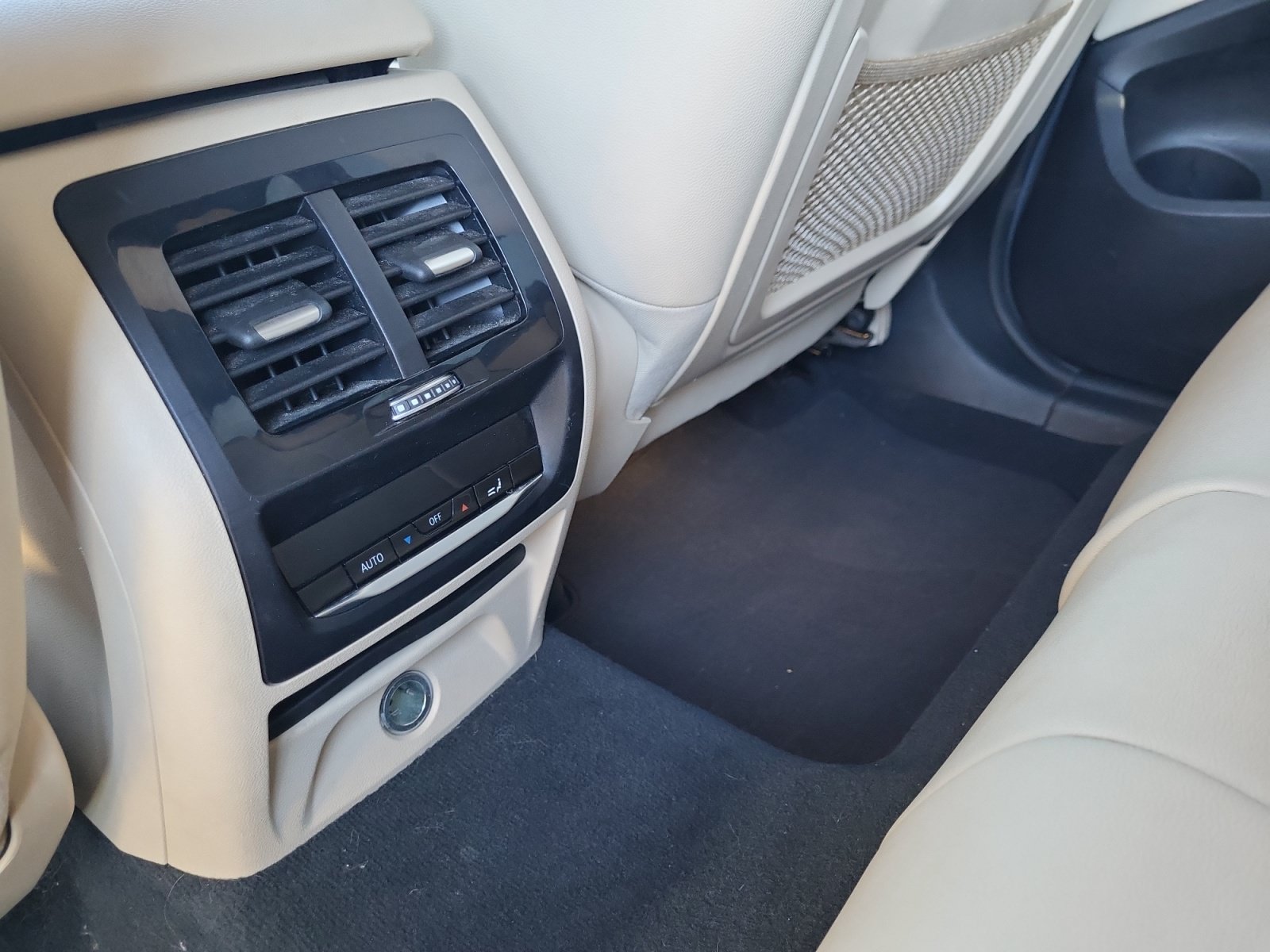 Used 2019 BMW X3 sDrive30i w/ Driving Assistance Package RWD image 14
