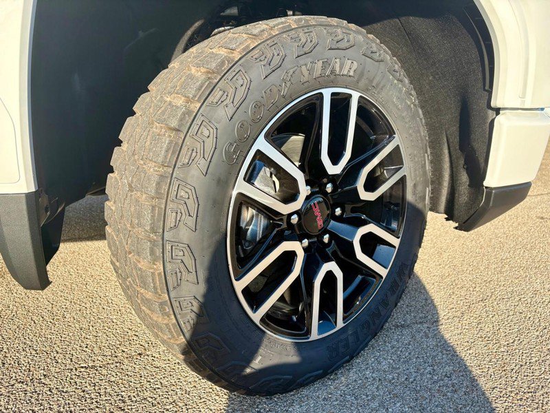 New 2026 GMC Sierra 1500 AT4 image 10