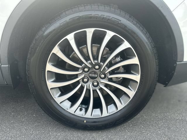 Used 2023 Lincoln Aviator Reserve w/ Equipment Group 201A RWD image 10
