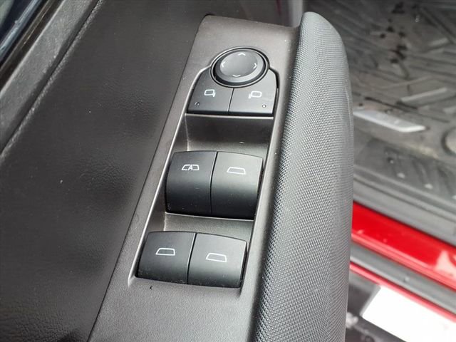 Used 2023 Chevrolet Colorado Z71 w/ Z71 Convenience Package 2 image 8