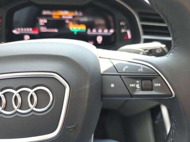 Used 2023 Audi Q7 3.0T Prestige AWD/4WD image 11