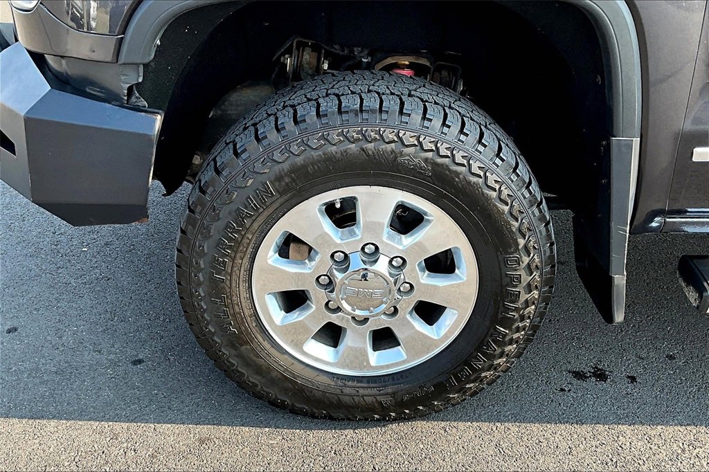 Used 2015 GMC Sierra 3500 Denali w/ Duramax Plus Package image 9