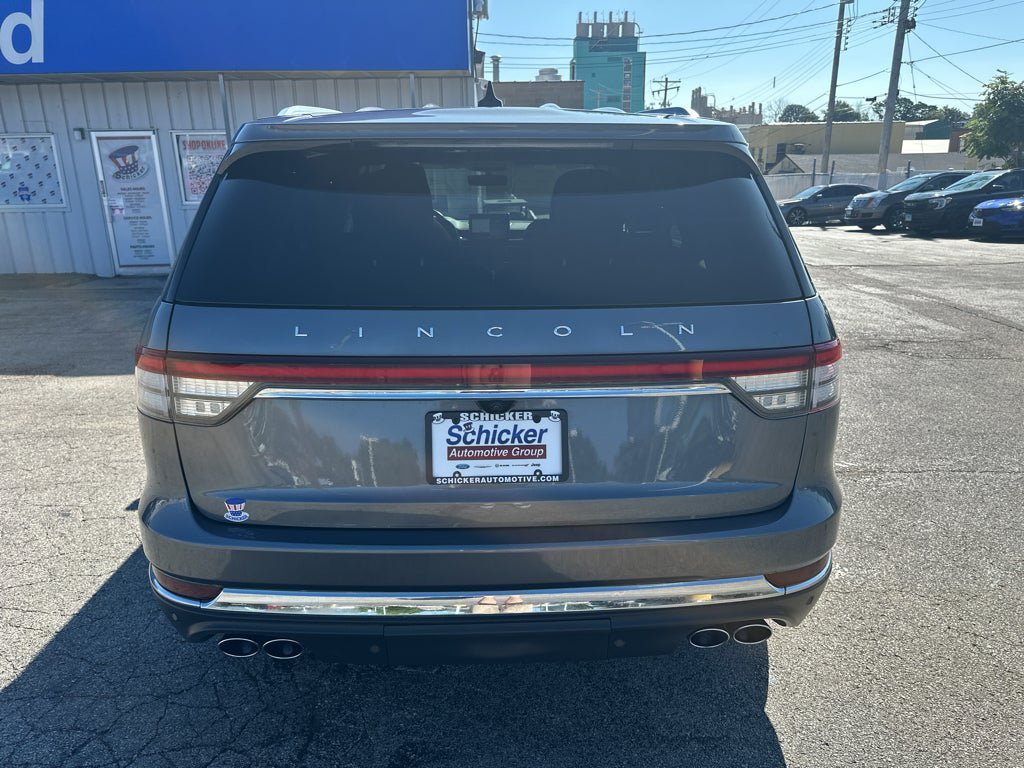 Used 2021 Lincoln Aviator Reserve w/ Equipment Group 202A AWD/4WD image 2