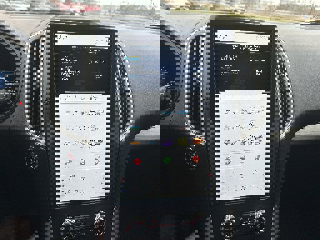 Used 2024 Ford Edge SEL w/ Convenience Package image 12