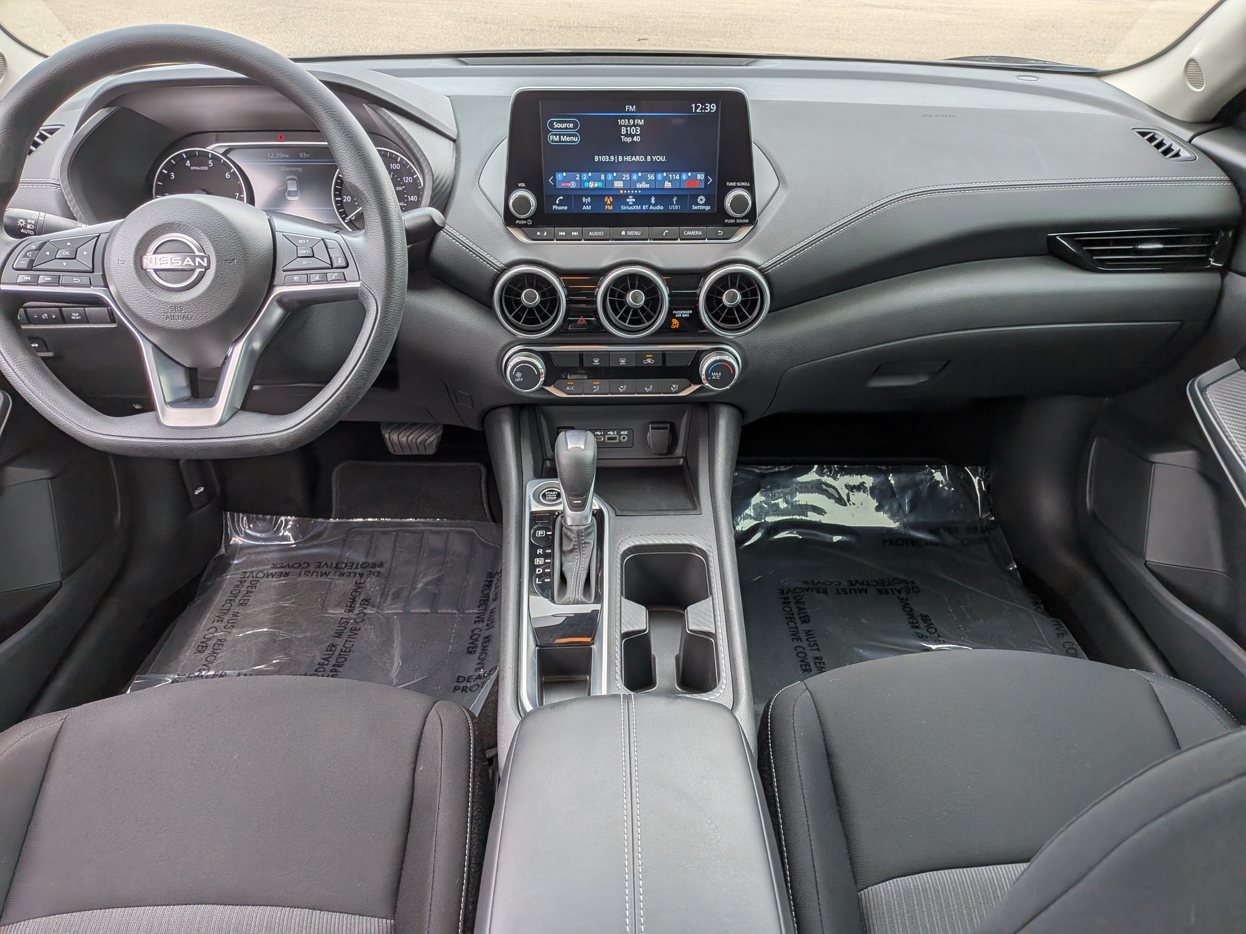 Used 2025 Nissan Sentra SV FWD image 17
