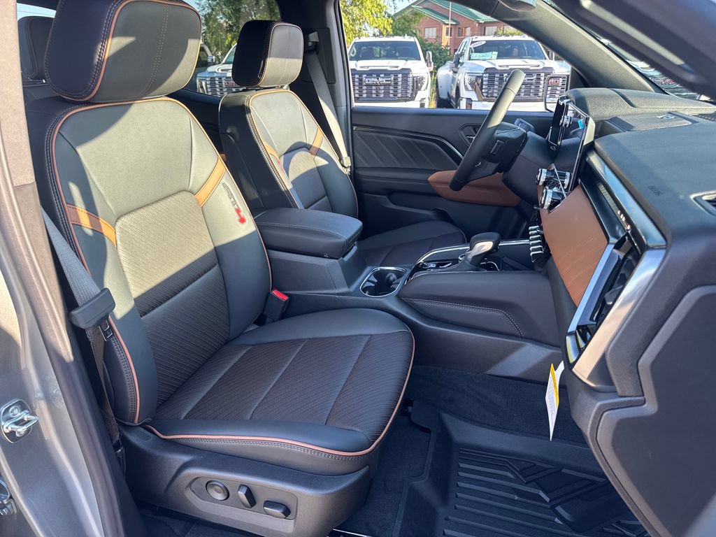 New 2026 GMC Canyon AT4 w/ Technology Plus Package AWD/4WD image 12