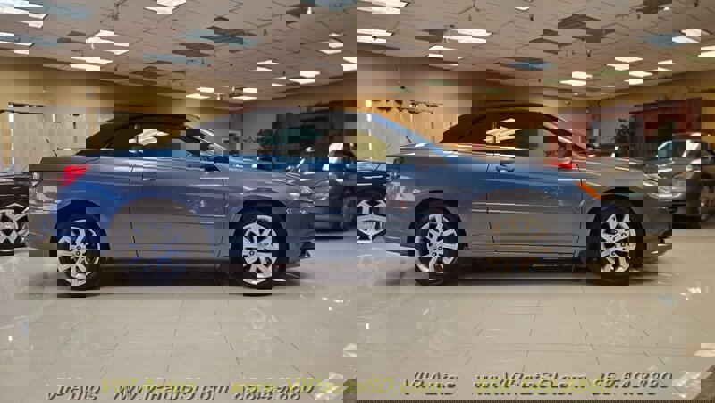 Used 2011 Chrysler 200 Touring image 7