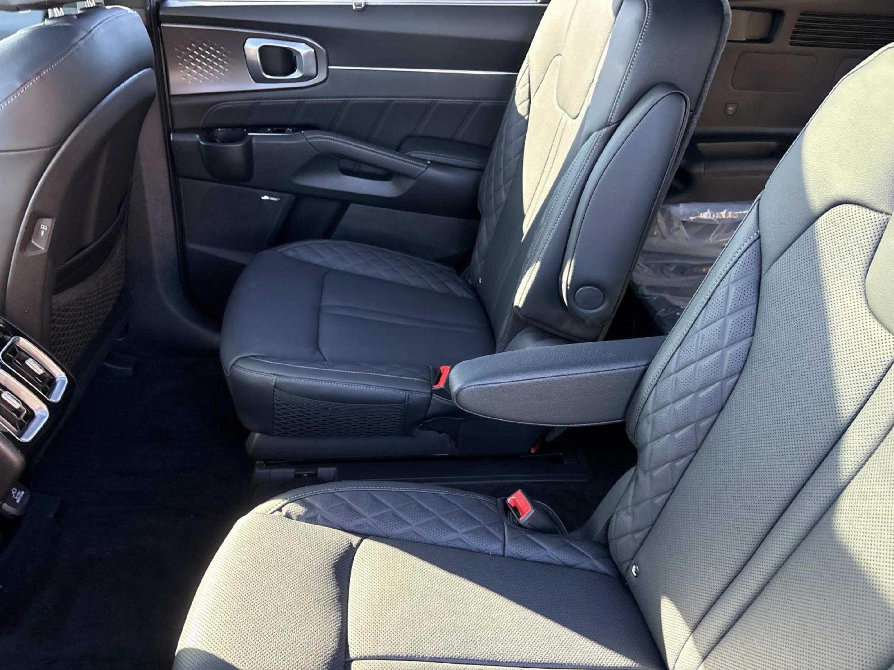 New 2026 Kia Sorento SX Prestige image 18