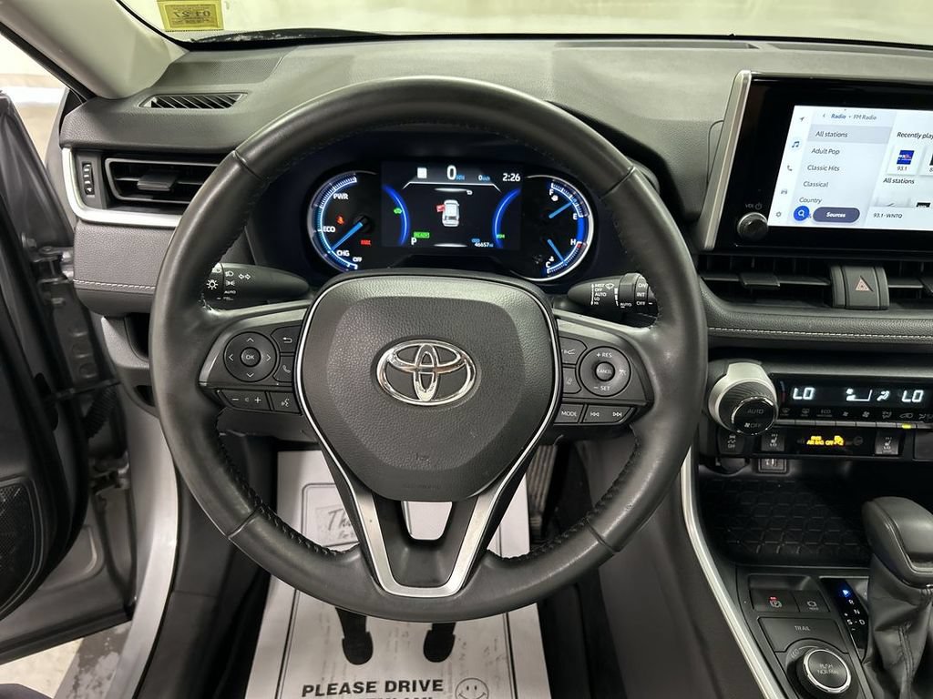 Used 2023 Toyota RAV4 XLE w/ Convenience Package AWD/4WD image 4
