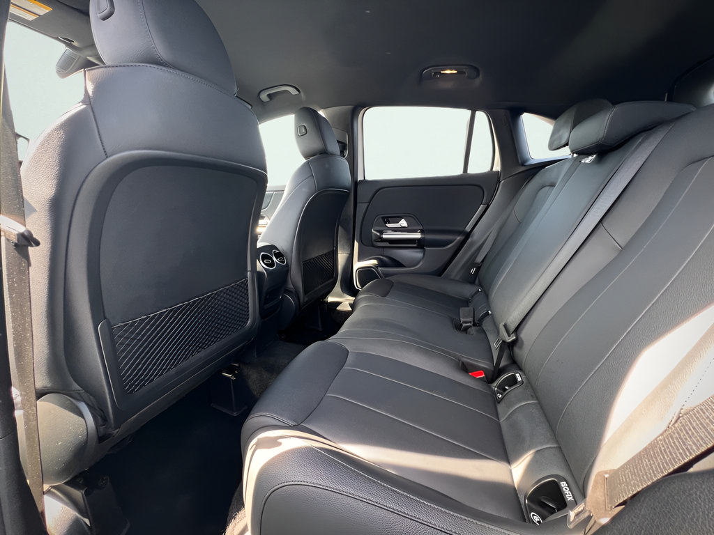 Used 2024 Mercedes-Benz GLA 250 image 21