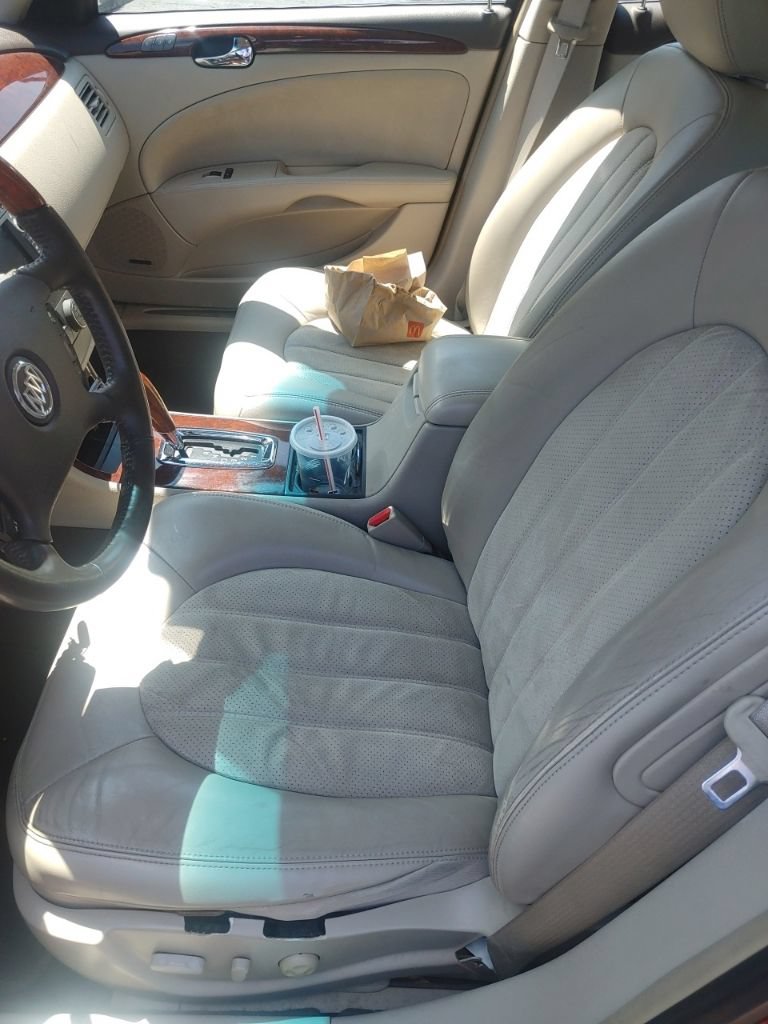 Used 2010 Buick Lucerne CXL w/ Driver Confidence Package FWD image 11