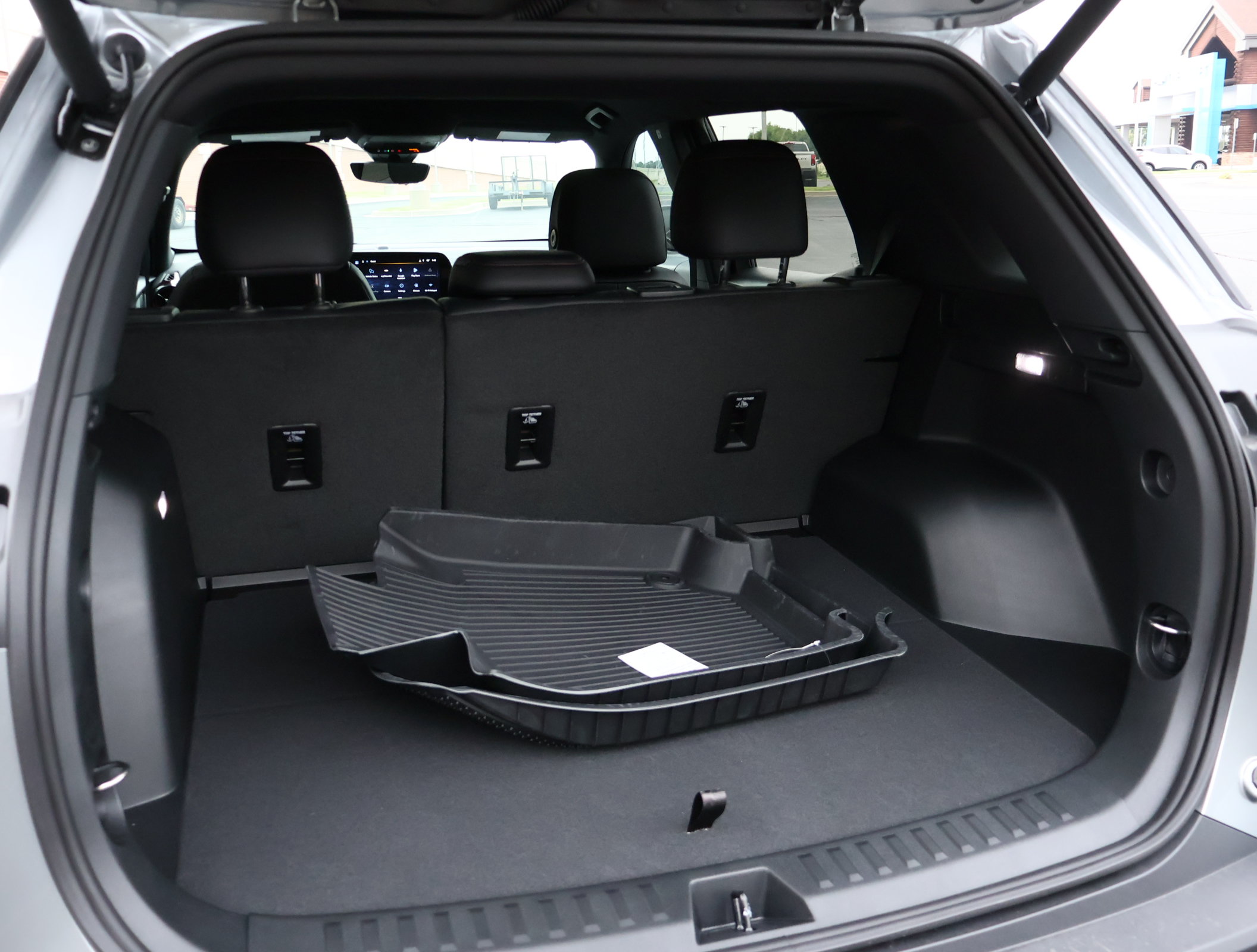 New 2027 Chevrolet Equinox RS w/ Safety and Technology Package FWD image 22