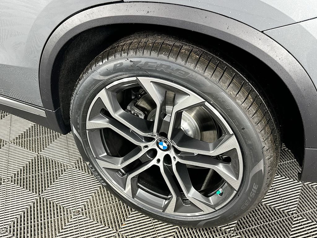 New 2026 BMW X5 xDrive40i w/ Executive Package image 39