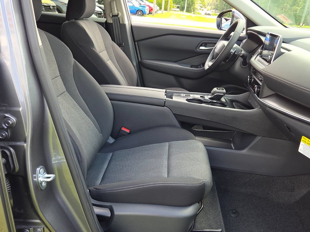 New 2026 Nissan Rogue SV FWD image 13