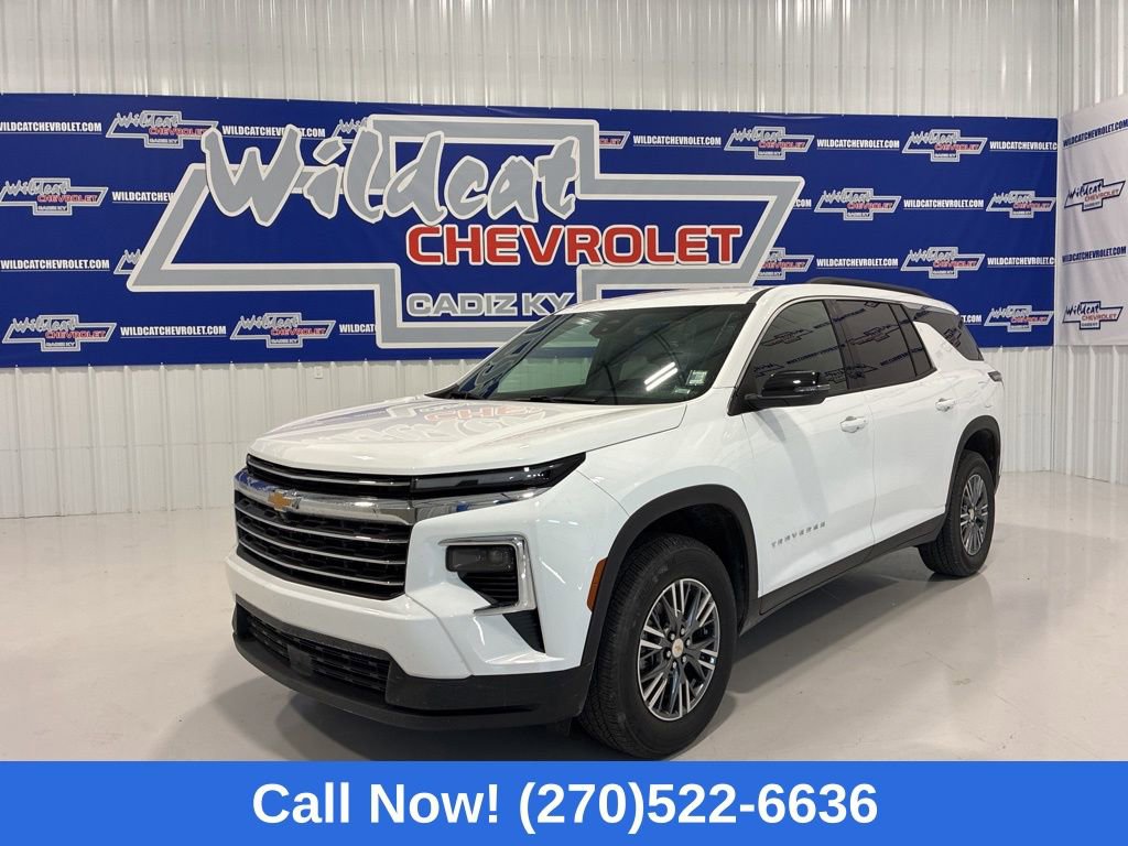 Used 2026 Chevrolet Traverse LT image 1