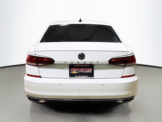 Used 2020 Volkswagen Passat 2.0T SEL image 8