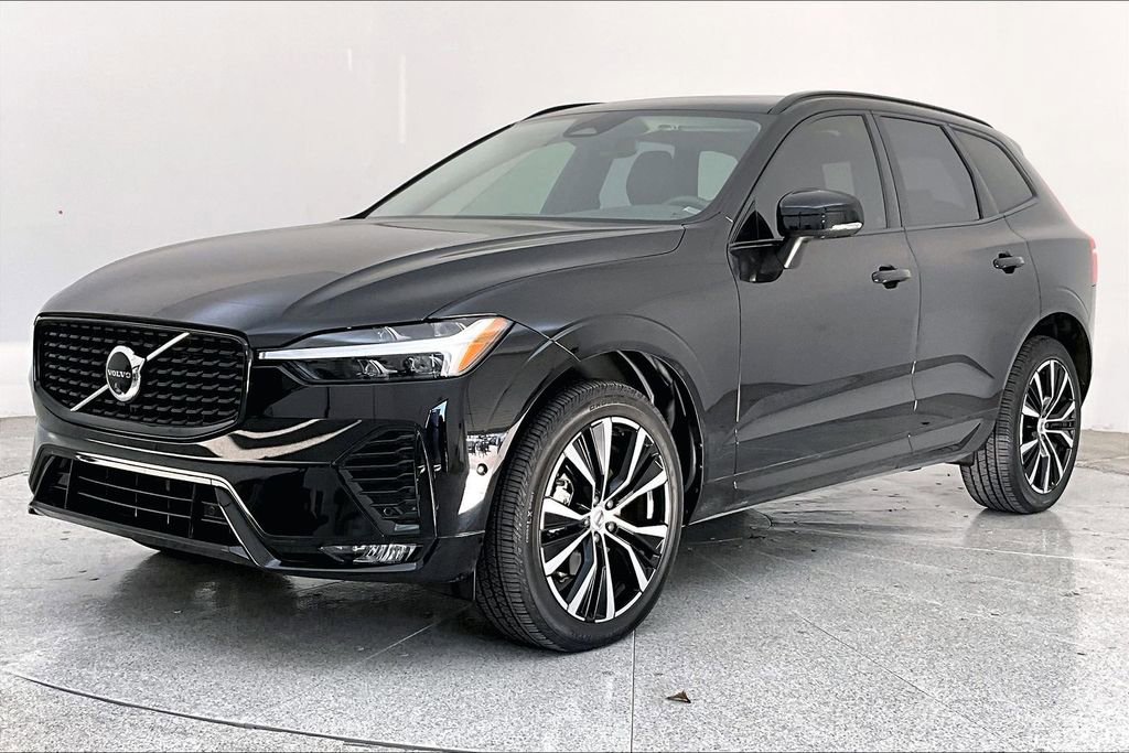 Used 2025 Volvo XC60 B5 Plus w/ Protection Package Premier image 43