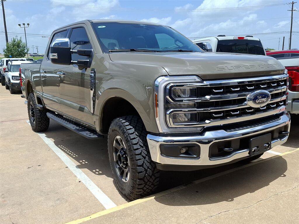 Used 2026 Ford F250 Lariat w/ Tremor Off-Road Package AWD/4WD image 8