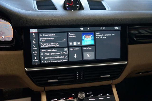 Used 2020 Porsche Cayenne image 37