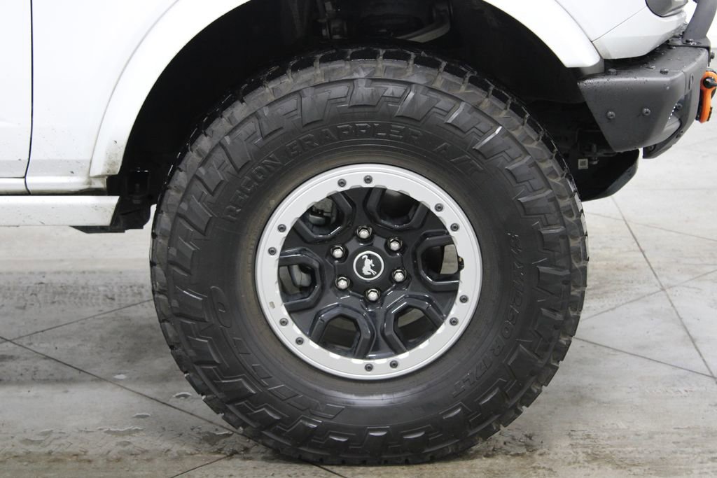 Used 2023 Ford Bronco Badlands image 12