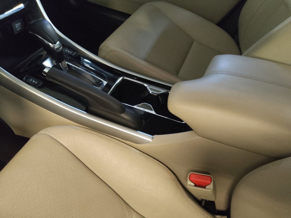 Used 2016 Honda Accord EX-L image 26