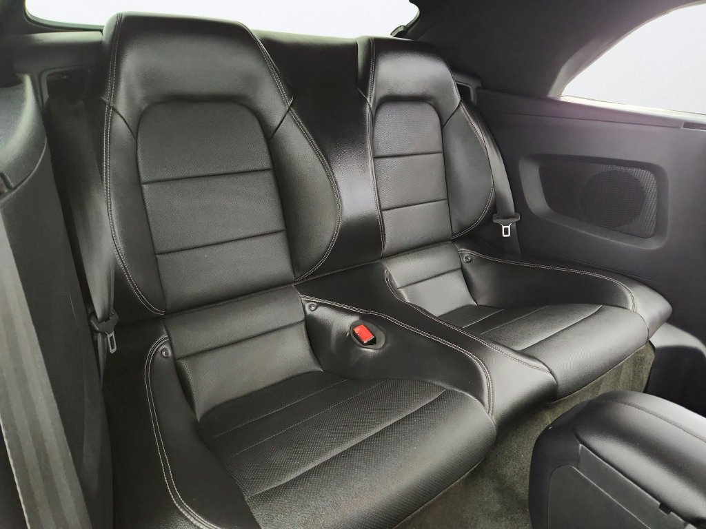 Used 2018 Ford Mustang Premium RWD image 23