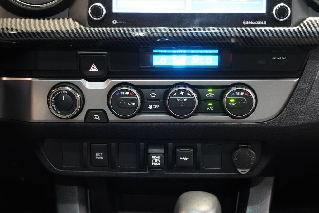 Used 2021 Toyota Tacoma SR5 AWD/4WD image 20