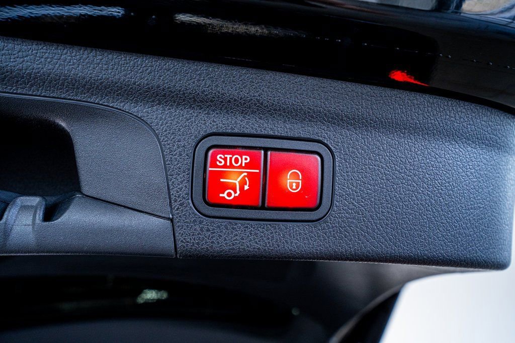 Used 2023 Mercedes-Benz GLE 350 4MATIC w/ AMG Line Exterior image 61