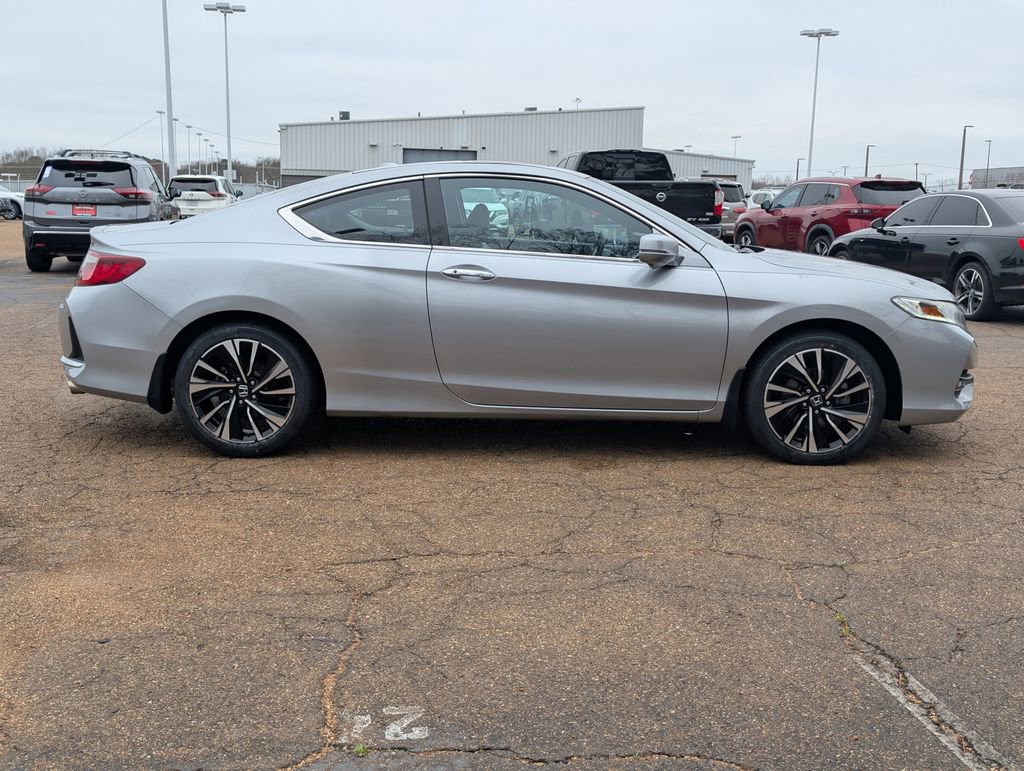 Used 2017 Honda Accord EX-L image 3