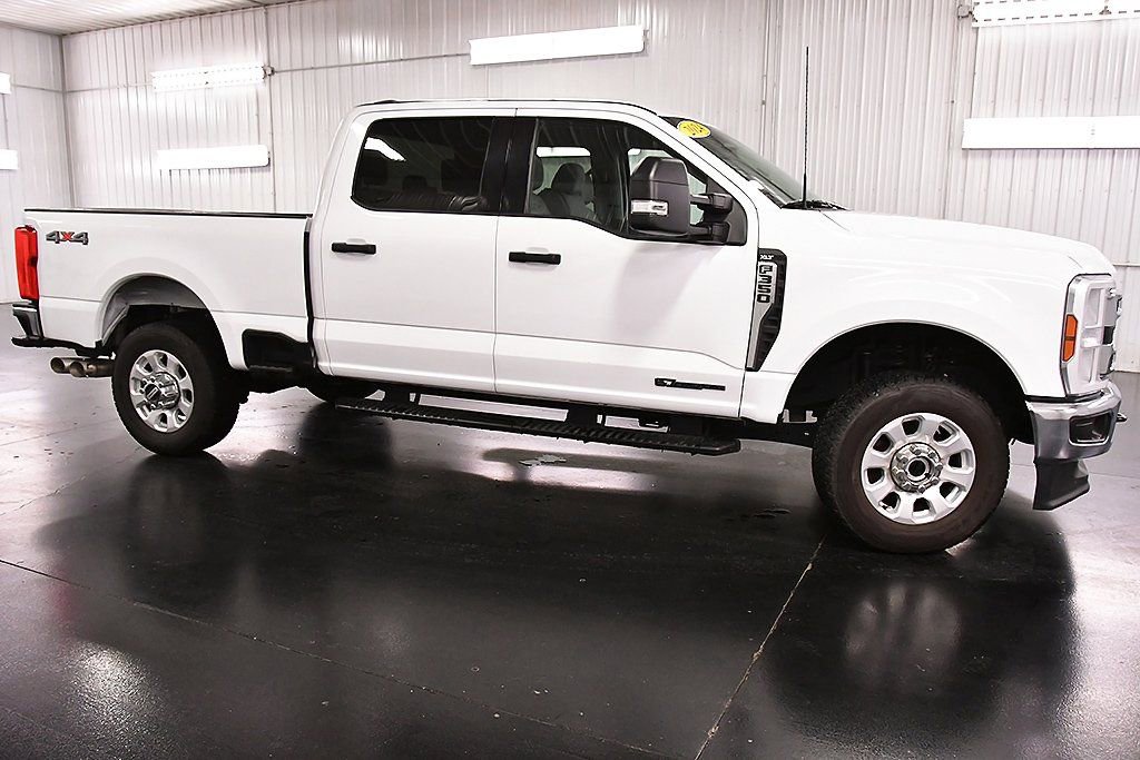 Used 2024 Ford F350 XLT image 8