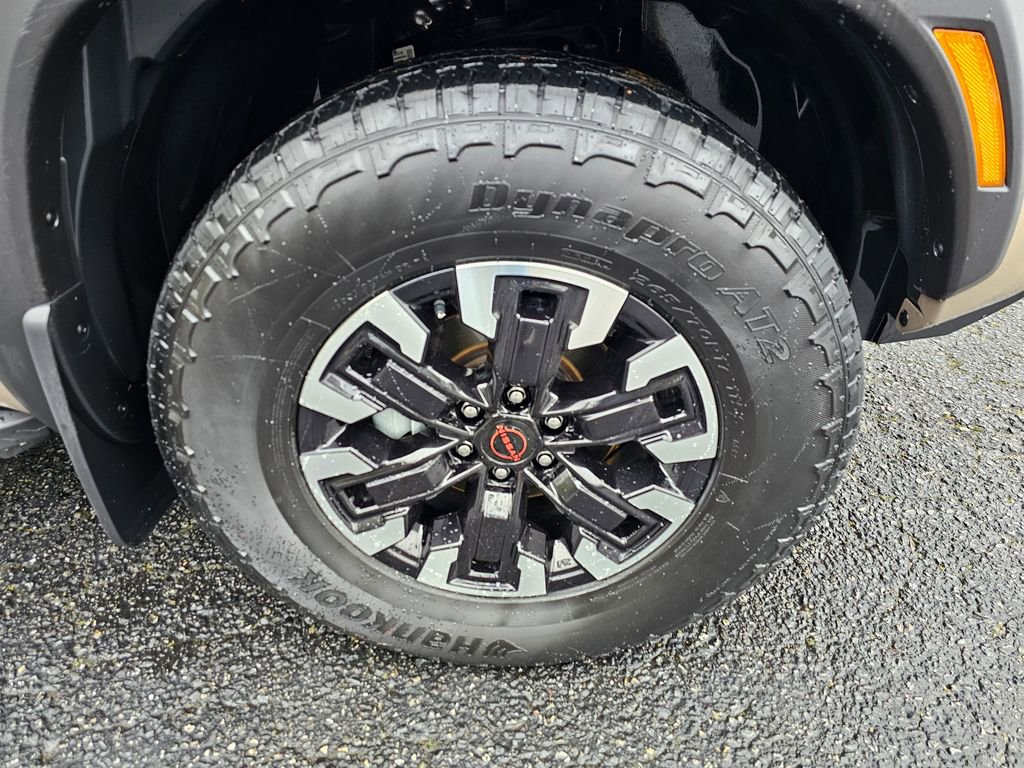 Used 2024 Nissan Frontier PRO-4X w/ Pro Convenience Package AWD/4WD image 9