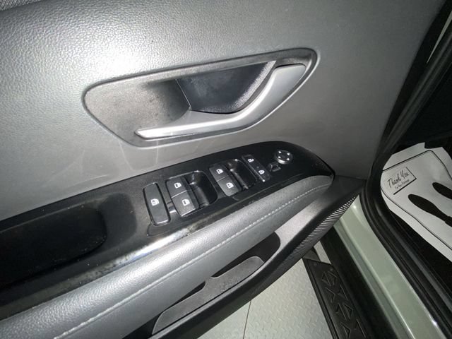 Used 2023 Hyundai Santa Cruz Limited AWD/4WD image 13