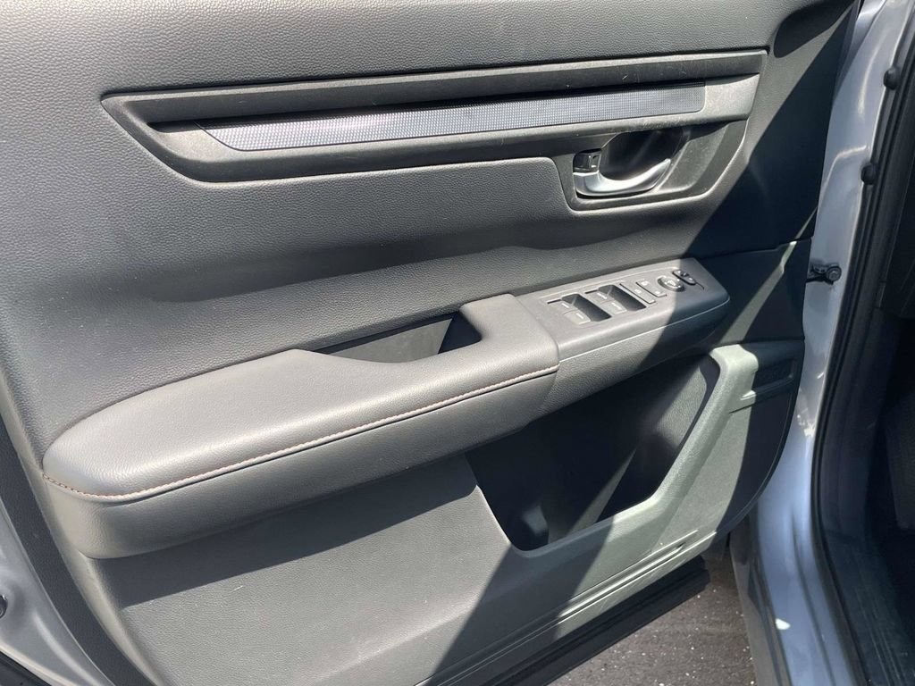 Used 2023 Honda CR-V Sport image 14