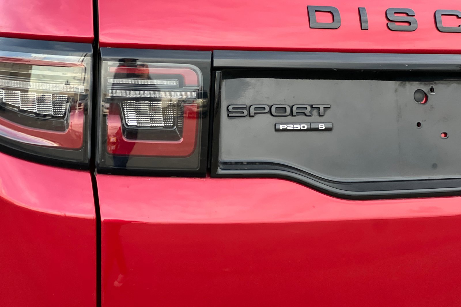 Used 2020 Land Rover Discovery Sport S R-Dynamic image 24