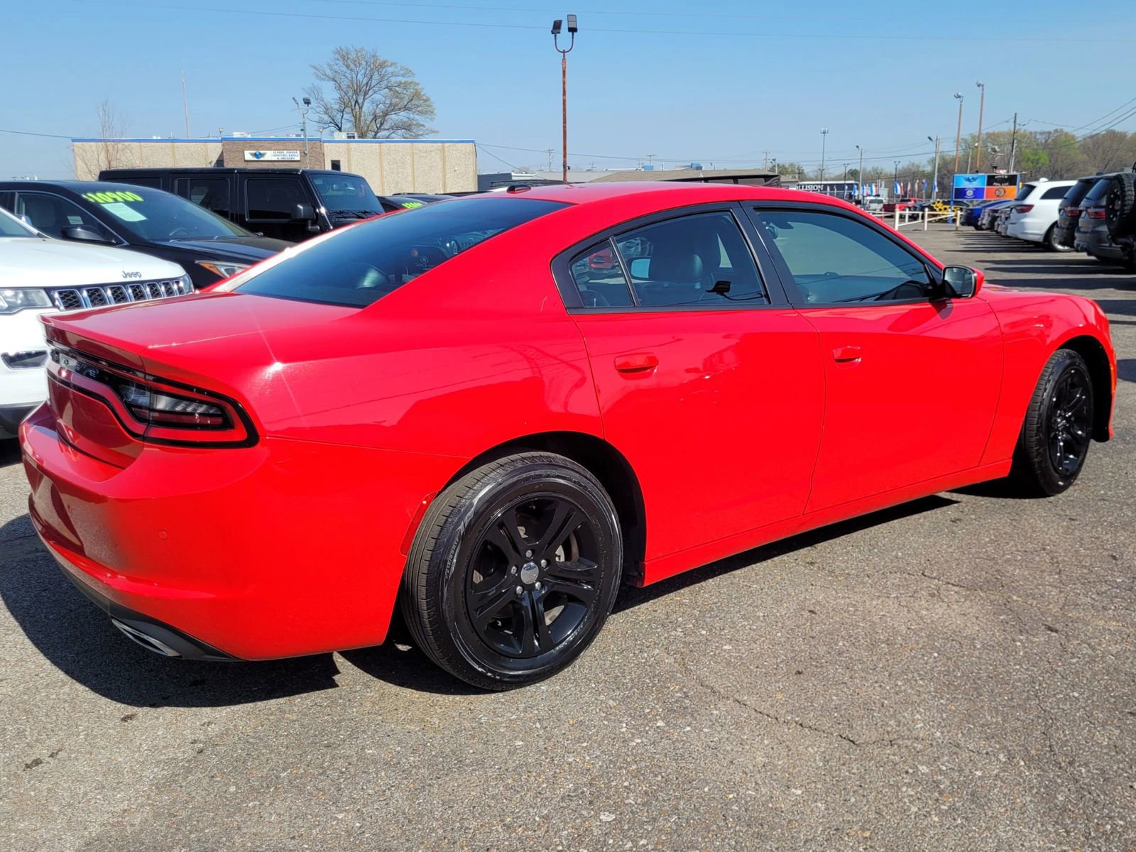 Used 2022 Dodge Charger SXT w/ Leather Interior Group image 9