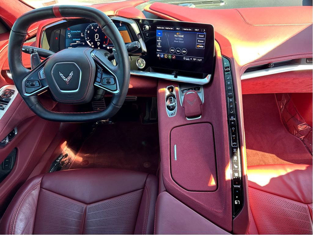 Used 2021 Chevrolet Corvette Stingray Premium Cpe w/ Z51 Performance Package RWD image 13