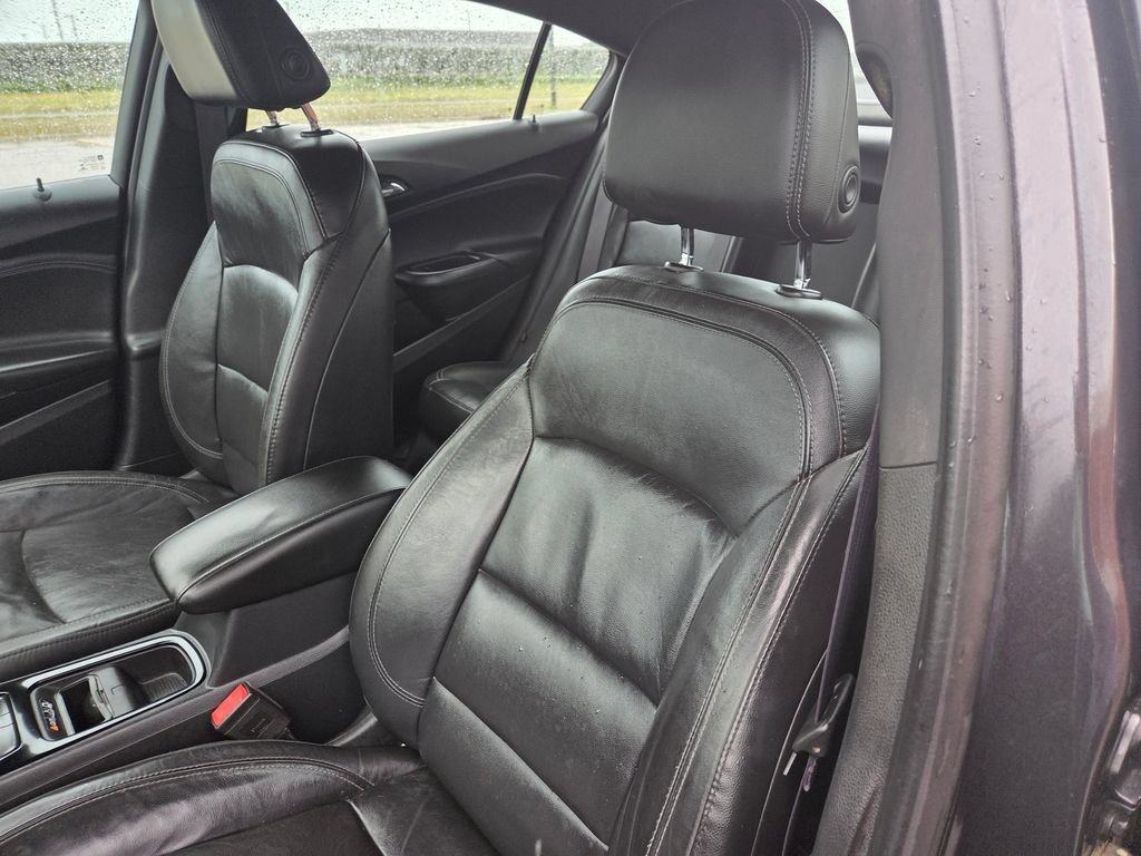 Used 2017 Chevrolet Cruze Premier FWD image 13