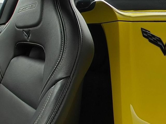 Used 2016 Chevrolet Corvette Z06 w/ 2LZ Preferred Equipment Group RWD image 28