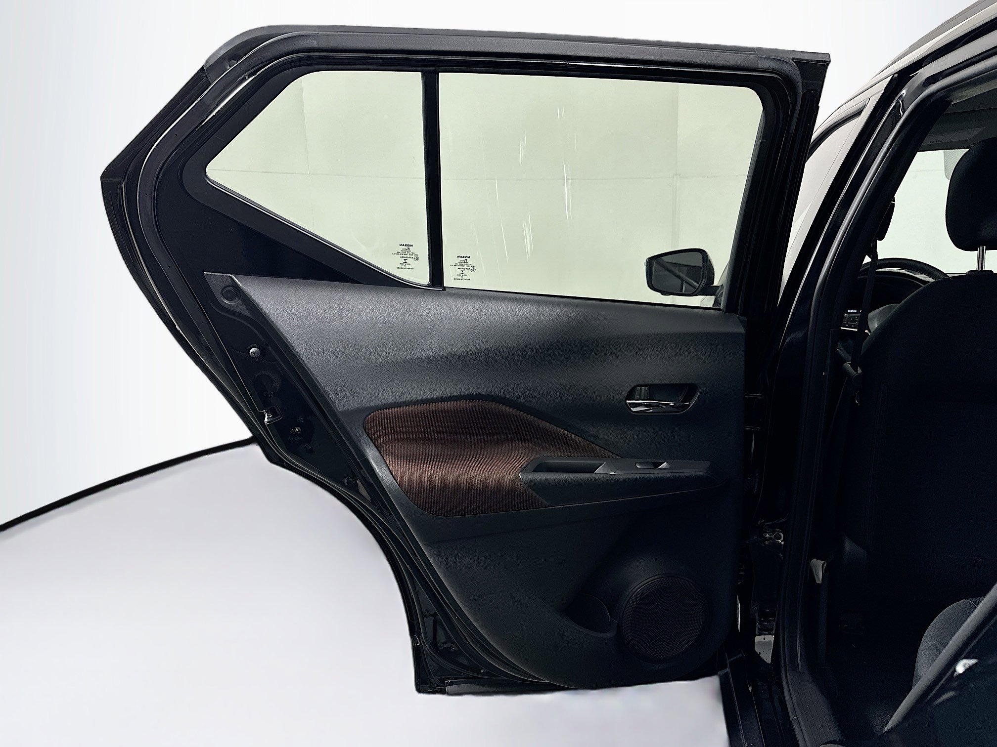 Used 2023 Nissan Kicks SR image 24