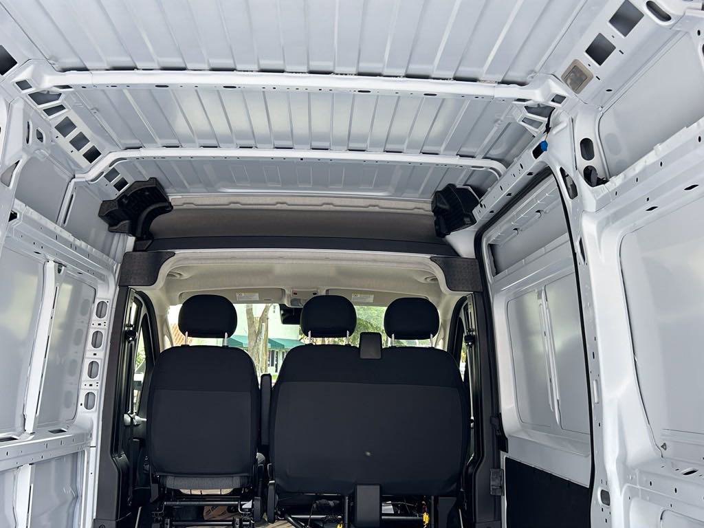 New 2024 RAM ProMaster 2500 w/ Upfitter's Prep Package FWD image 28