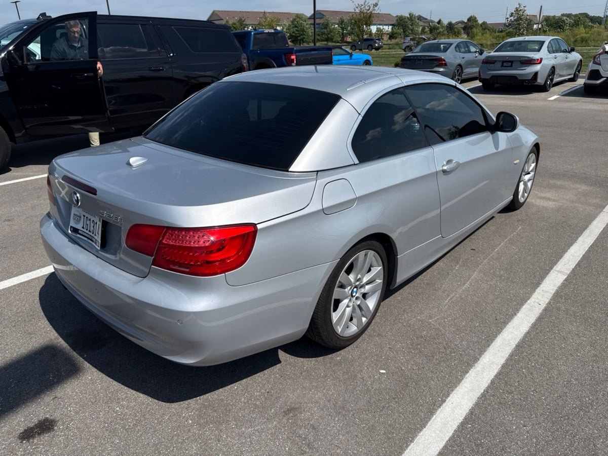 Used 2013 BMW 328i Convertible RWD image 11