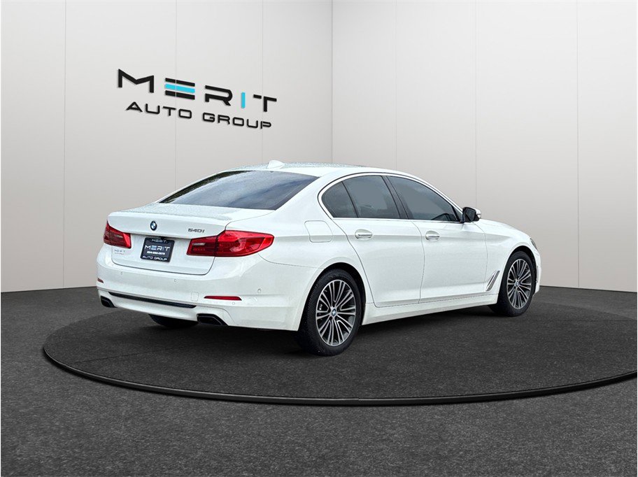 Used 2017 BMW 540i image 9