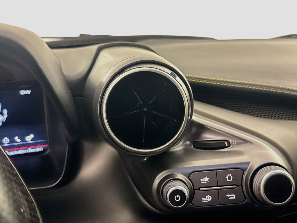 Used 2020 Ferrari F8 Tributo RWD image 27
