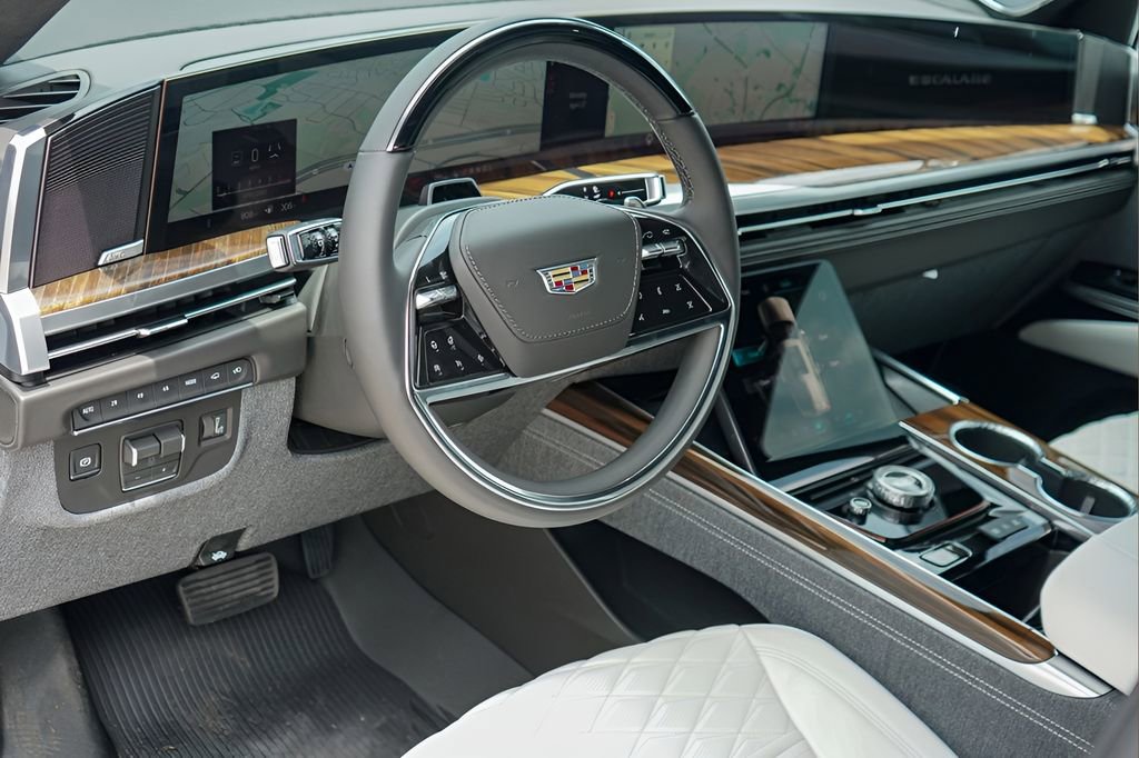 New 2026 Cadillac Escalade ESV Platinum Sport w/ LPO, ONYX Package AWD/4WD image 9