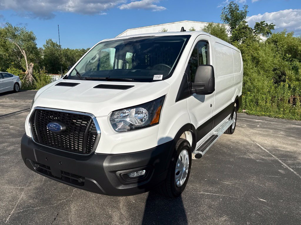Used 2025 Ford Transit 250 Low Roof w/ Exterior Upgrade Package RWD image 4